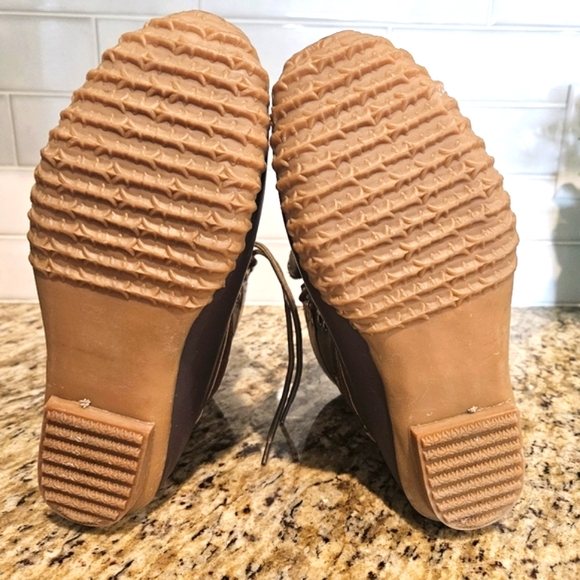 JBU Rain Boots, Size 7.5 - Picture 5 of 10